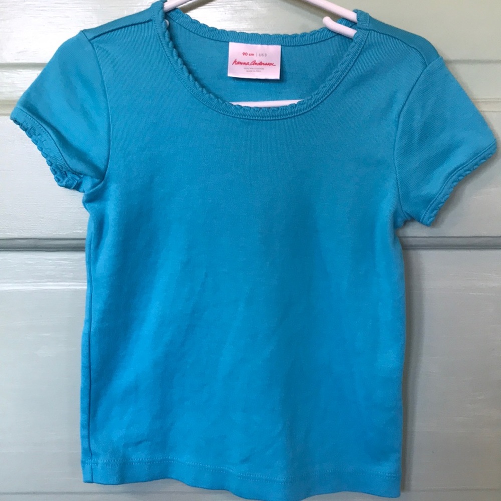 Hanna Andersson girl’s t-shirt.